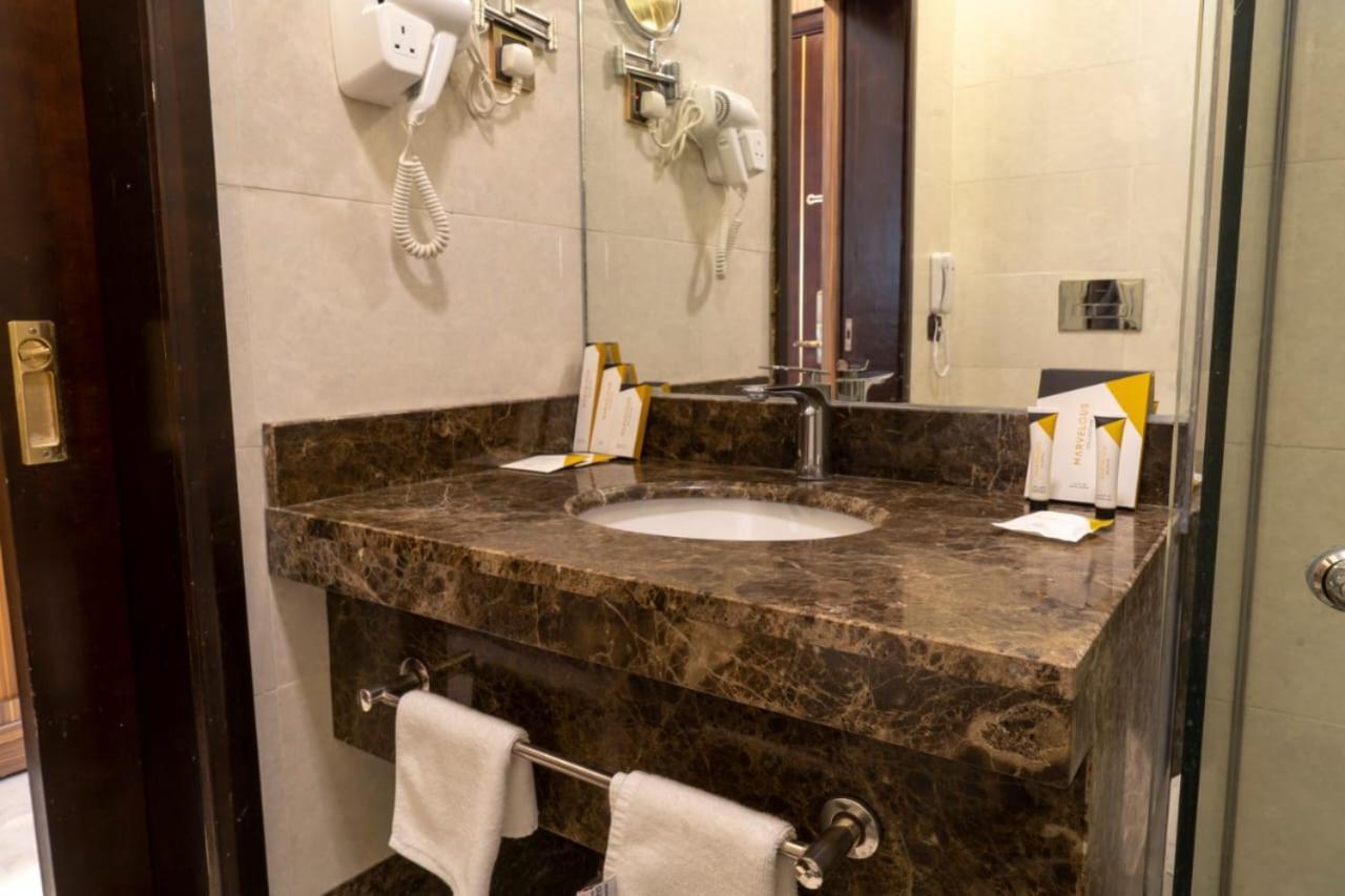 Hotel Golden Tower Corniche Khobar