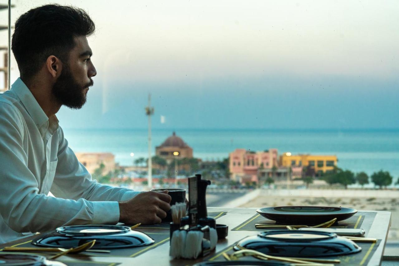 Hotel Golden Tower Corniche
